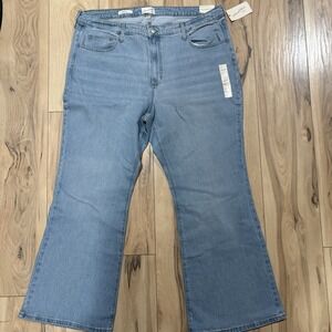 Universal Thread High-Rise Flare Jeans size 22 Light Wash - NEW